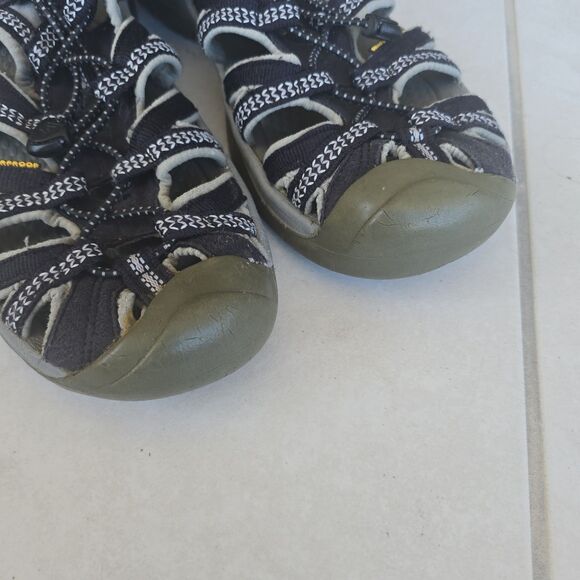 Keen Womans Whisper Sandals Size 10. - Picture 5 of 7